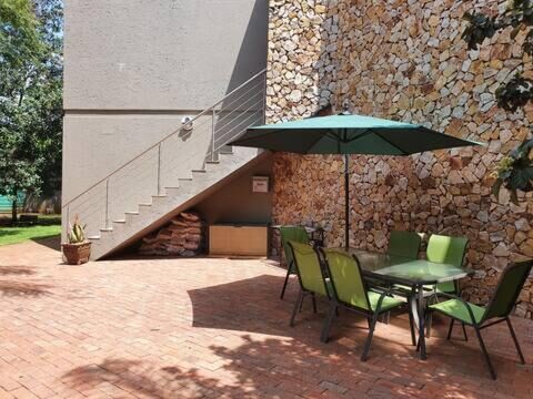 Apartment facilities at Cranes Nest Guest House